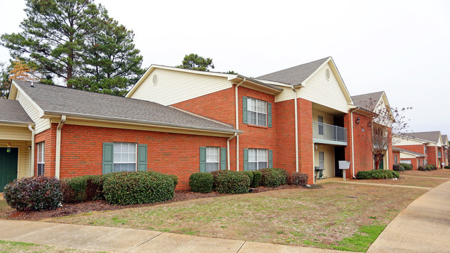 Parkwood Apartments in Tuscaloosa, AL - Building Photo - Building Photo