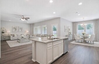 2274 Strong Horse Dr in Conroe, TX - Building Photo - Building Photo