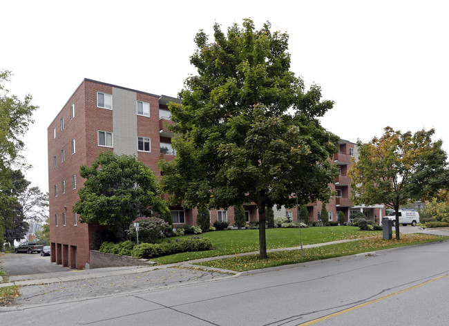 Kempenfeltview Apartments in Barrie, ON - Building Photo - Building Photo