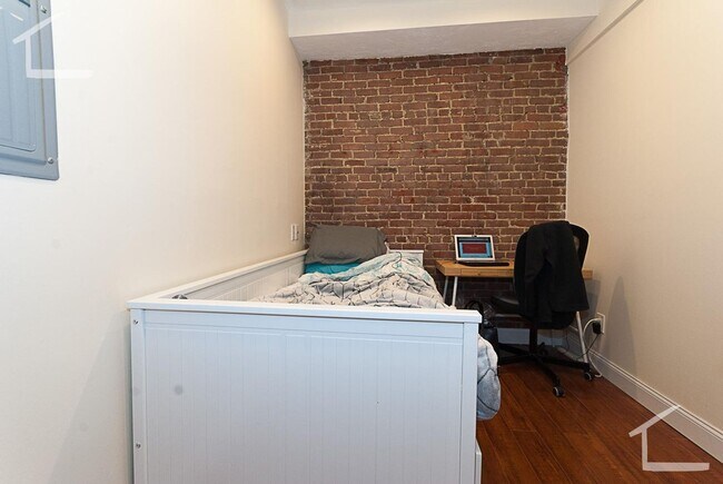 1199 Beacon St in Brookline, MA - Building Photo - Building Photo