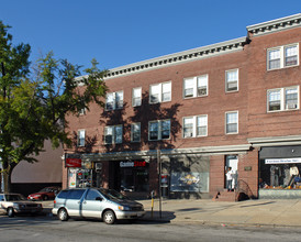 2436 N Charles St in Baltimore, MD - Building Photo - Building Photo