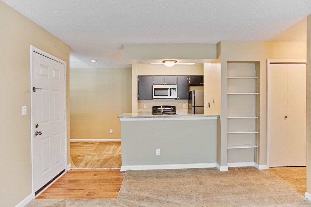 Brixworth at Bridge Street Huntsville, AL Apartments