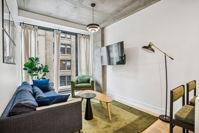 132 W 26th St