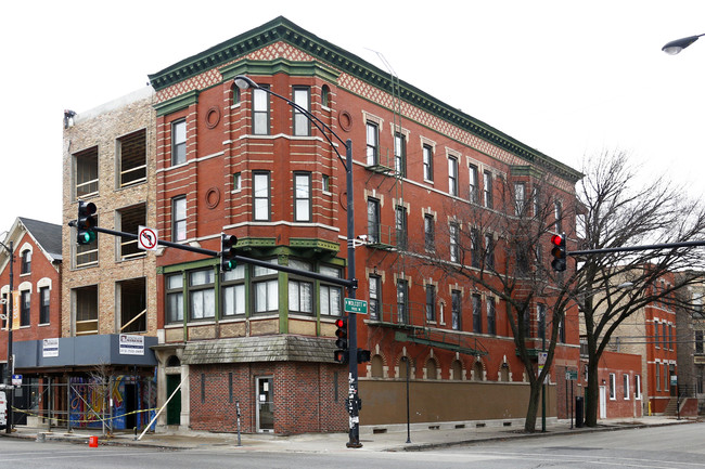 1859 W Chicago Ave in Chicago, IL - Building Photo - Building Photo