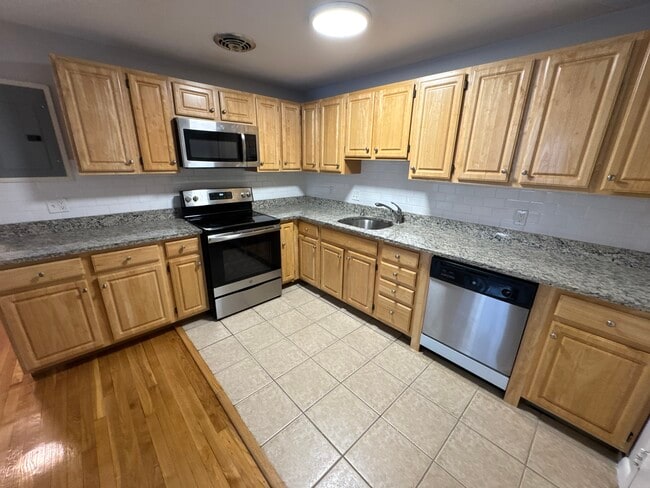 90 Babcock St, Unit 21