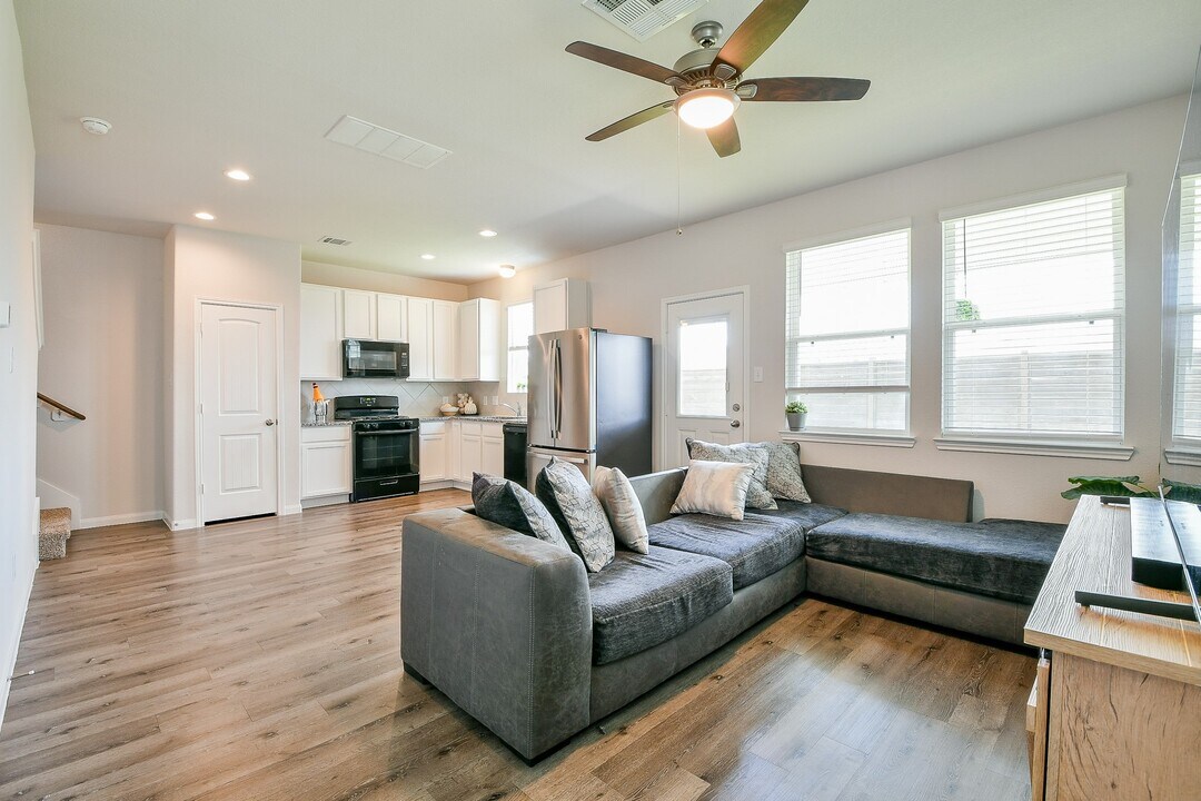 24967 Goldoni Dr in Katy, TX - Building Photo