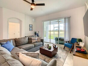 9338 Sommerset Hills Dr in Kissimmee, FL - Building Photo - Building Photo