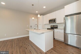 2220-28 Master St, Unit 12 in Philadelphia, PA - Building Photo - Building Photo