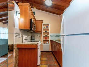 3352 SW 6th St in Miami, FL - Building Photo - Building Photo