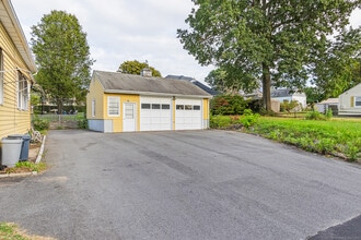 78 Meriline Ave in West Hartford, CT - Building Photo - Building Photo