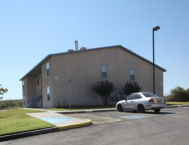 Meadow Vista I & II in Sunland Park, NM - Building Photo - Building Photo