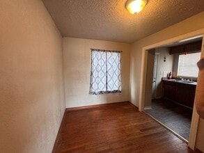 4207 N Divis Ave in Bethany, OK - Building Photo - Building Photo