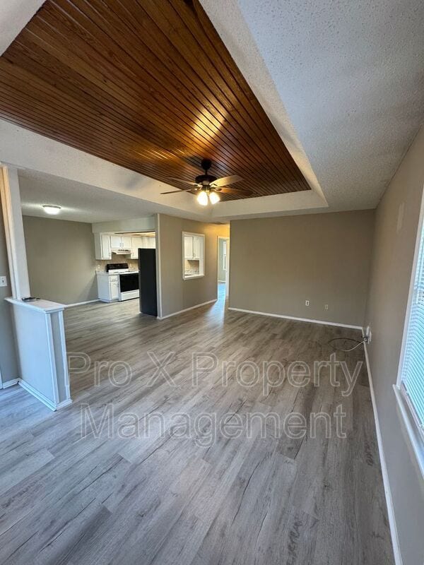 459 W Grand St in Springfield, MO - Building Photo - Building Photo