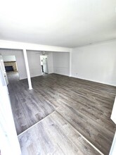691 Biltmore Dr in Virginia Beach, VA - Building Photo - Building Photo