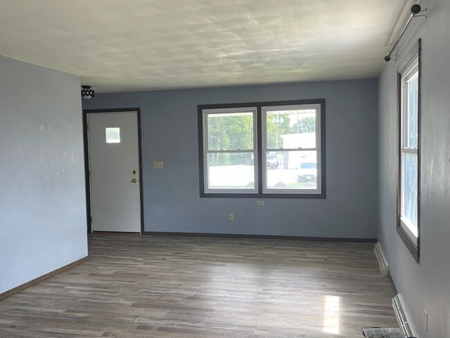 2407 N Locust St in Appleton, WI - Building Photo - Building Photo