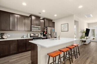 11903 Clayton Creek Ave in Austin, TX - Foto de edificio - Building Photo
