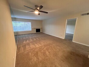 10350 Caminito Cuervo in San Diego, CA - Building Photo - Building Photo