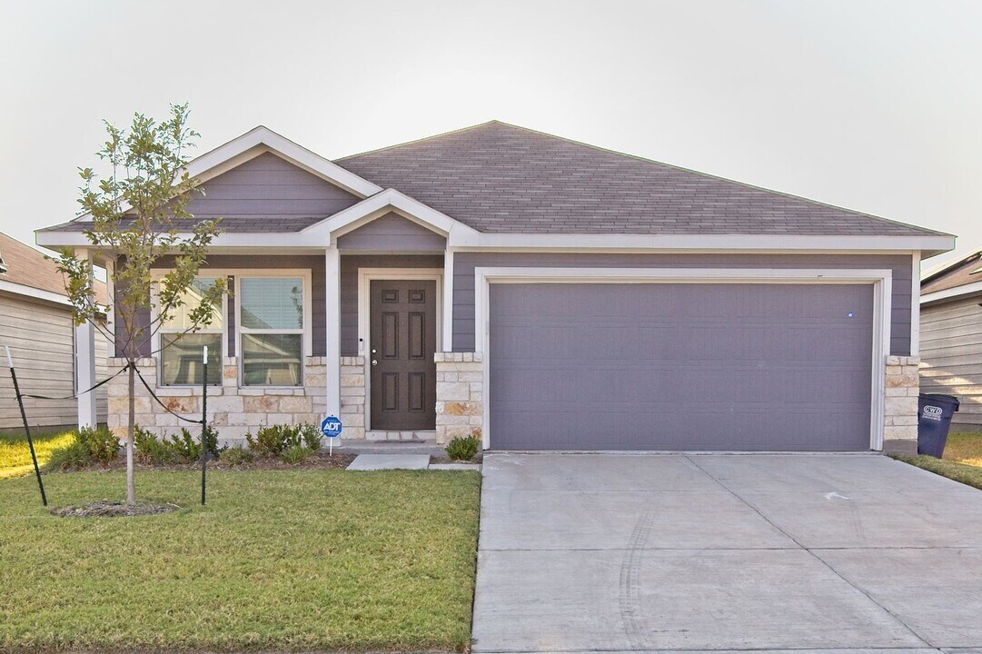 5324 Lavender Dr in Princeton, TX - Building Photo
