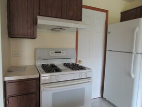 1160 Northbury Ln in Wheeling, IL - Building Photo - Building Photo