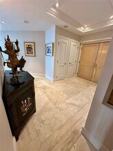 2645 S Bayshore Dr in Miami, FL - Building Photo - Building Photo