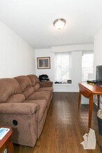 1629 W Huron St, Unit # 01R in Chicago, IL - Building Photo - Building Photo