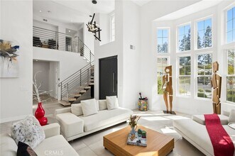 3 Bridgeport Rd in Newport Beach, CA - Building Photo - Building Photo