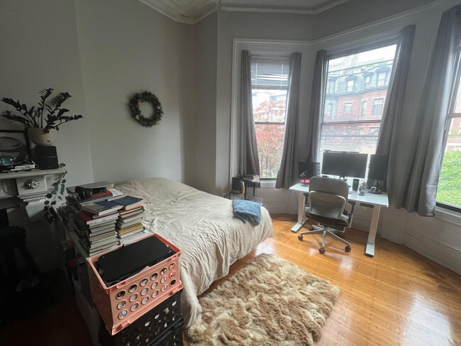 112 Marlborough St