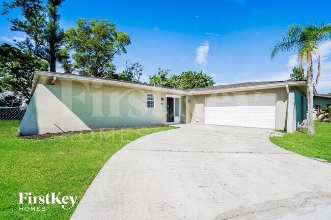 property at 1802 Ridgecrest St