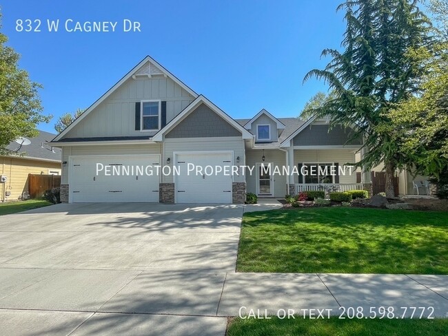 property at 832 W Cagney Dr