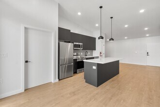 952 Broadway in Bayonne, NJ - Building Photo - Building Photo