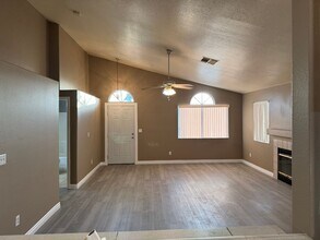 3736 Rose Canyon Dr in North Las Vegas, NV - Building Photo - Building Photo
