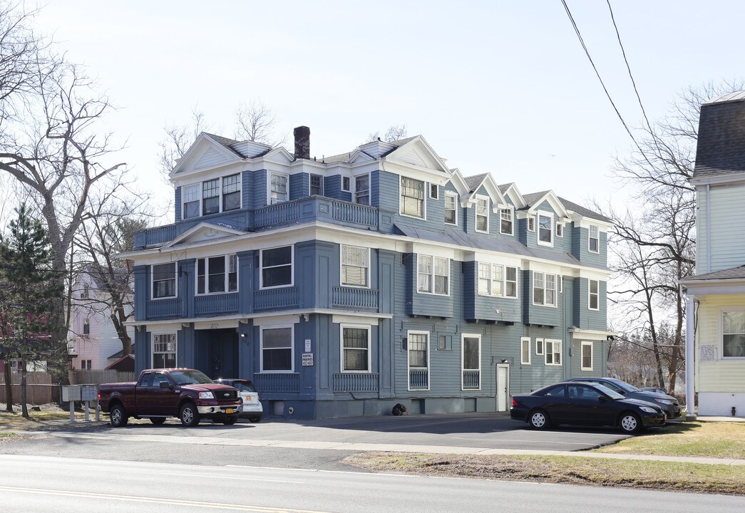 Western Ave. Apartments in Albany, NY - Building Photo