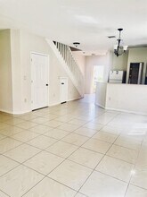 521 Princess Dr, Unit 521 in Margate, FL - Building Photo - Building Photo