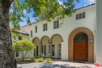 808 Woodacres Rd in Santa Monica, CA - Building Photo - Building Photo