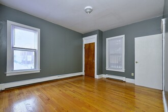 8 Creston Park, Unit 1 in Boston, MA - Building Photo - Building Photo