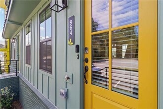 964 Bibbs Circle NW in Atlanta, GA - Building Photo - Building Photo