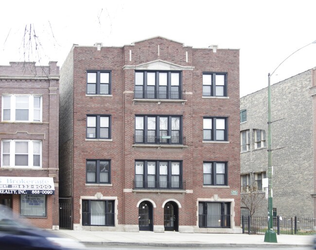 1250-1252 W Addison St in Chicago, IL - Building Photo - Building Photo