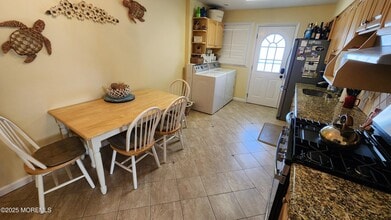 85 Grand Central Ave in Lavallette, NJ - Building Photo - Building Photo