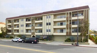 420 Redondo Ave in Long Beach, CA - Building Photo