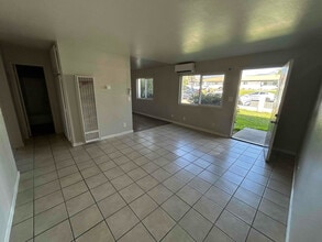 944 E Deodar St in Ontario, CA - Building Photo - Building Photo