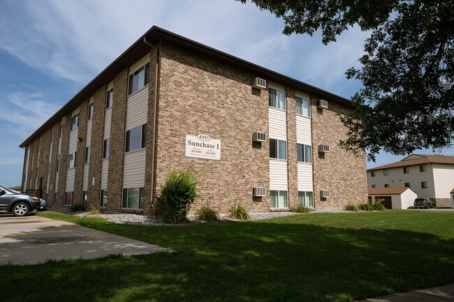 Sunchase in Fargo, ND - Foto de edificio - Building Photo