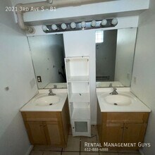 2021 3rd Ave S in Minneapolis, MN - Building Photo - Building Photo