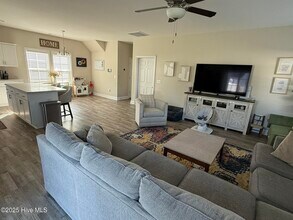 107 Shagbark Ct in Jacksonville, NC - Building Photo - Building Photo