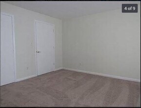 703 Stony Brook Way in North Brunswick, NJ - Building Photo - Building Photo
