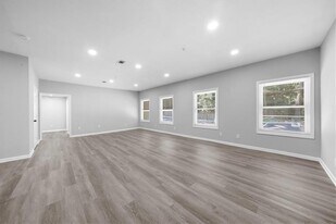 5399 Northland Dr NE in Atlanta, GA - Building Photo