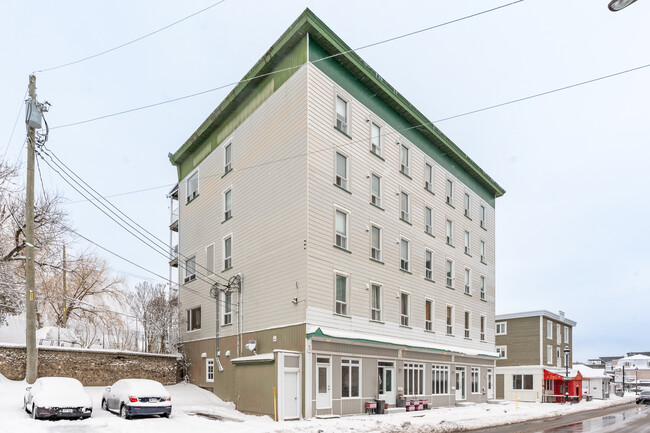 5671 Saint-Louis St in Lévis, QC - Building Photo - Building Photo