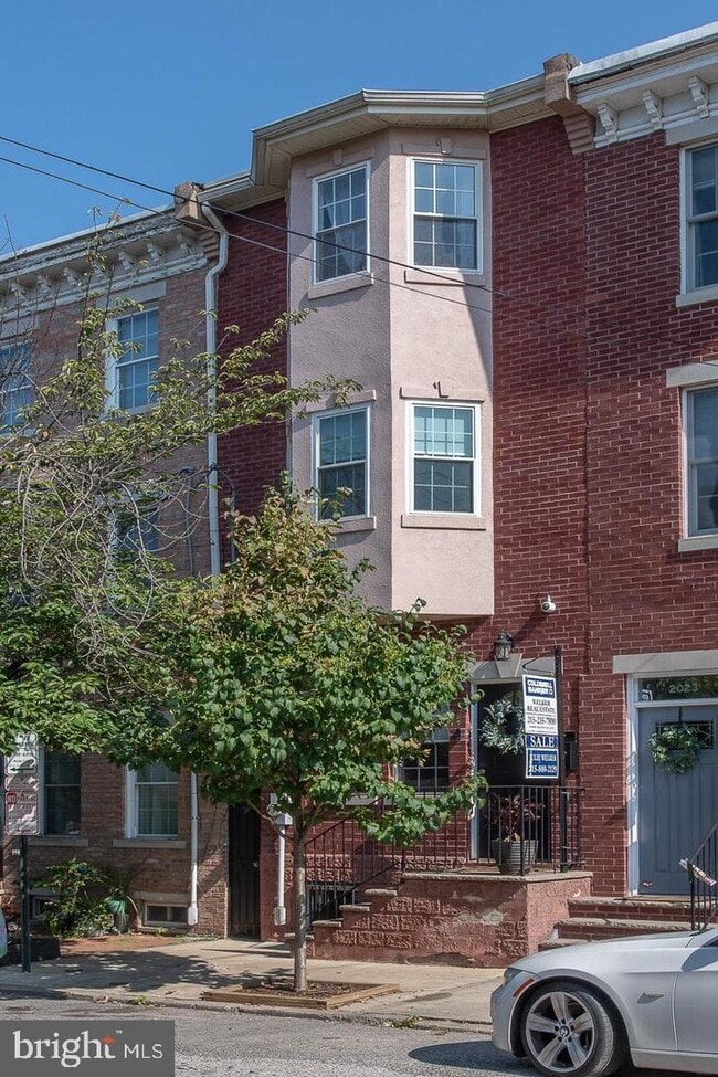 property at 2025 Parrish St