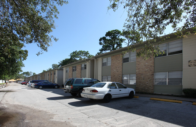 San Jose Place Apartments in Jacksonville, FL - Building Photo - Building Photo