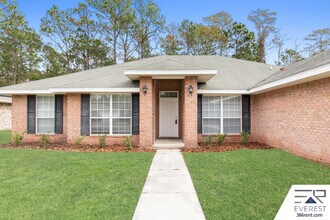 46 Karat Path in Palm Coast, FL - Foto de edificio - Building Photo
