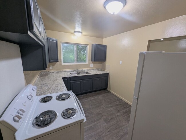 2577 Dorwood Dr in St. Louis, MO - Building Photo - Building Photo